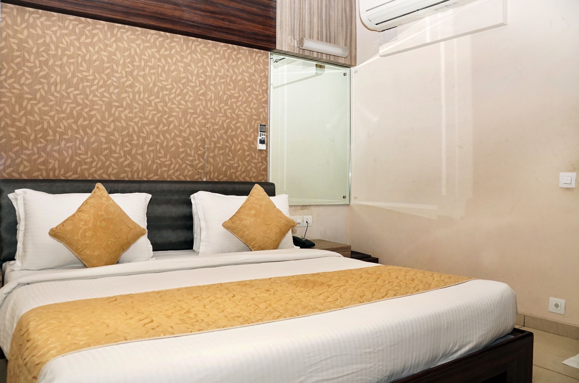 Hotel Gormoh Ahmadabad Zewnętrze zdjęcie